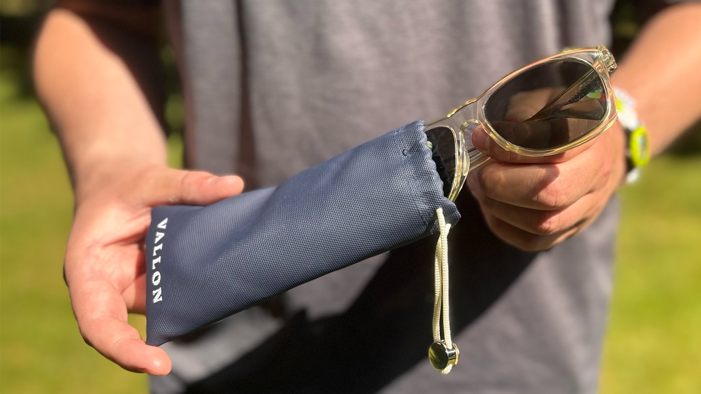 Vallon ventures with soft case