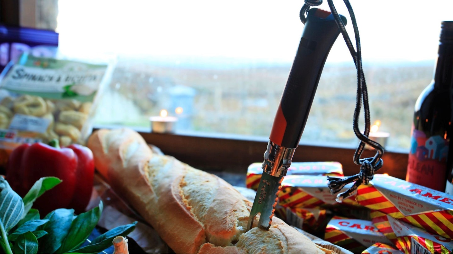 Backpacking food in a Scottish bothy
