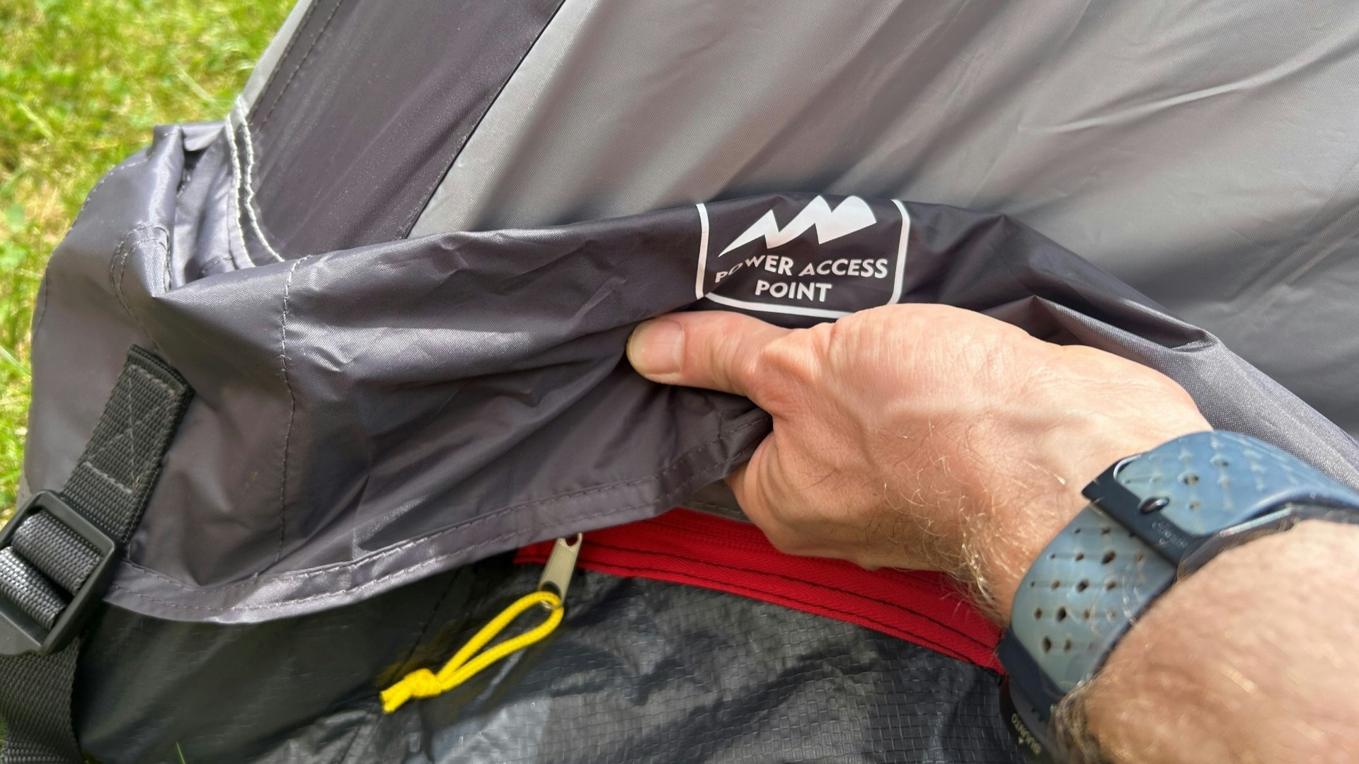 Hi-Gear Lavvu Airlite tent