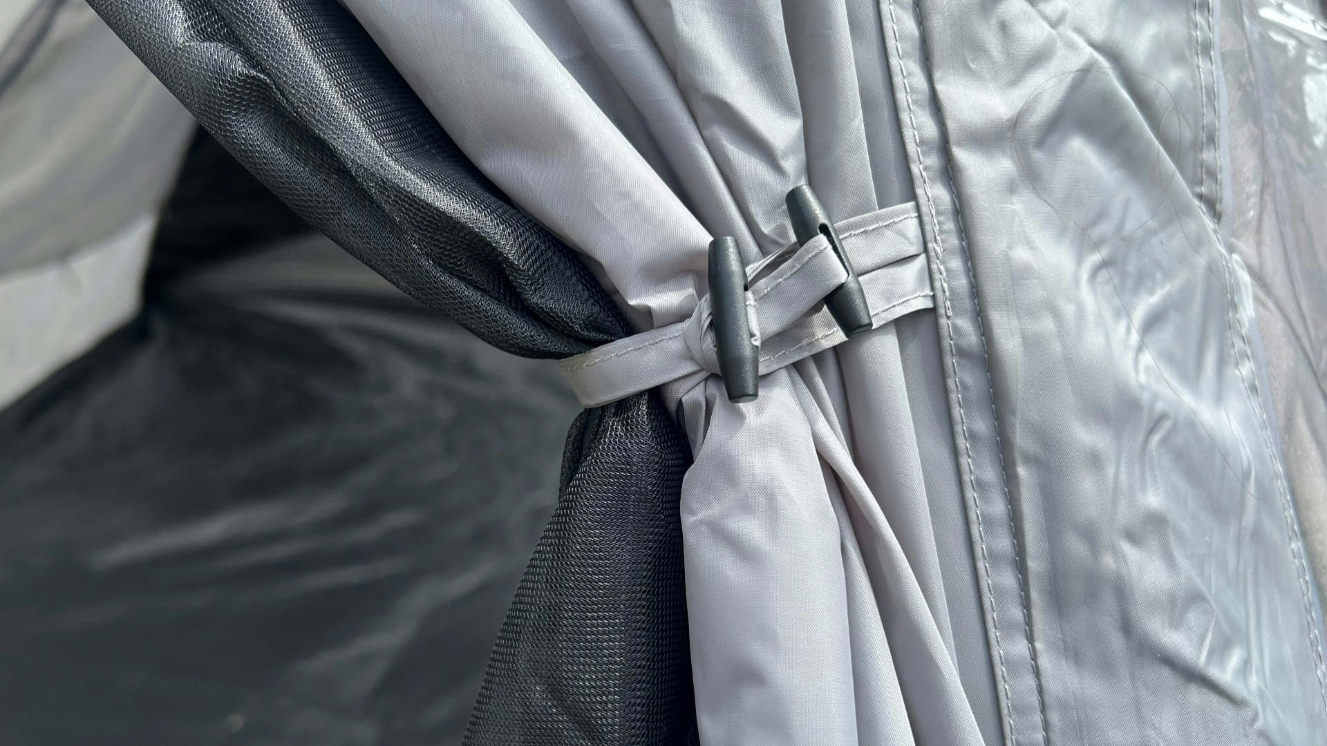 Hi-Gear Lavvu Airlite tent
