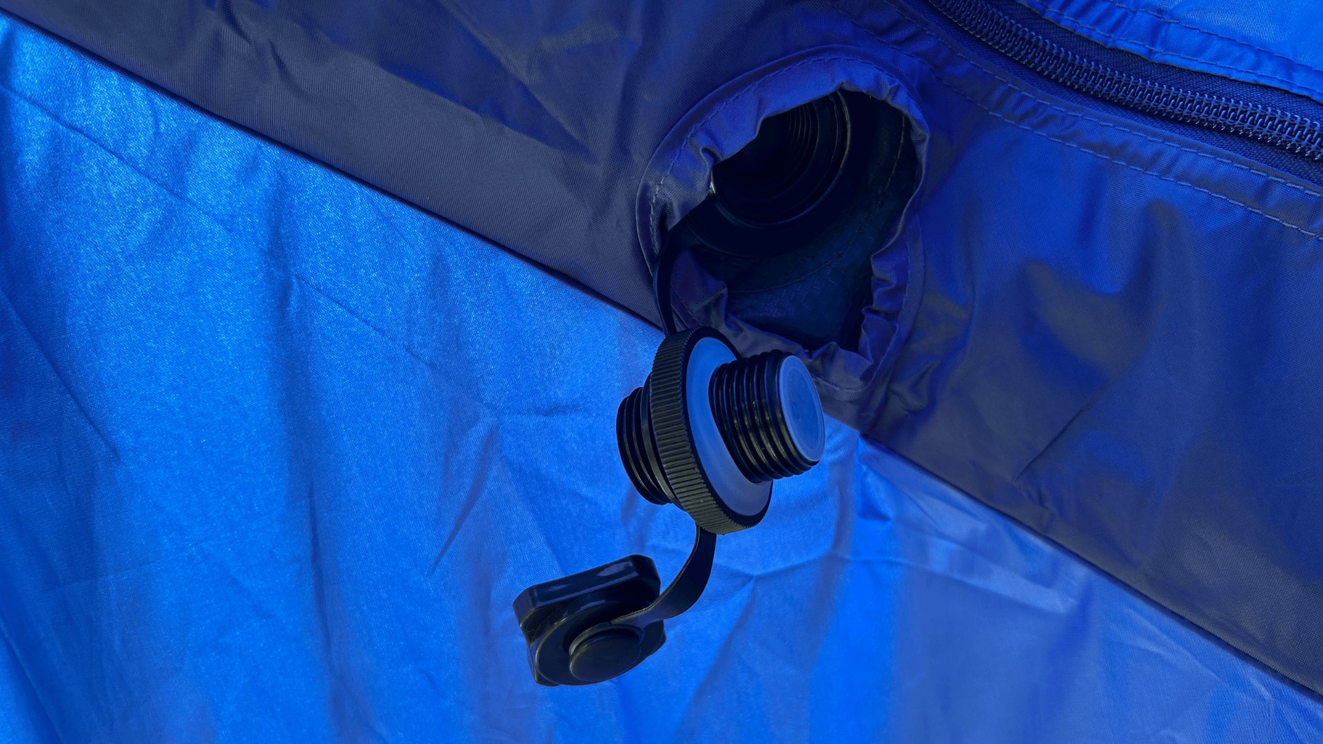 Berghaus Air 400 Nightfall tent inflation point