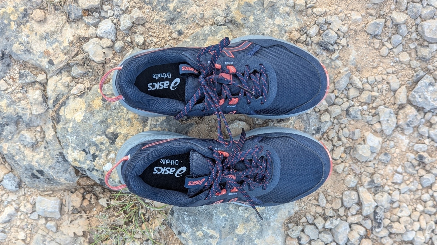 Asics Gel-Venture 10 road to trail running shoe