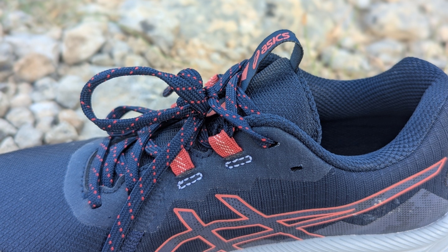 Asics Gel-Venture 10 road to trail running shoe