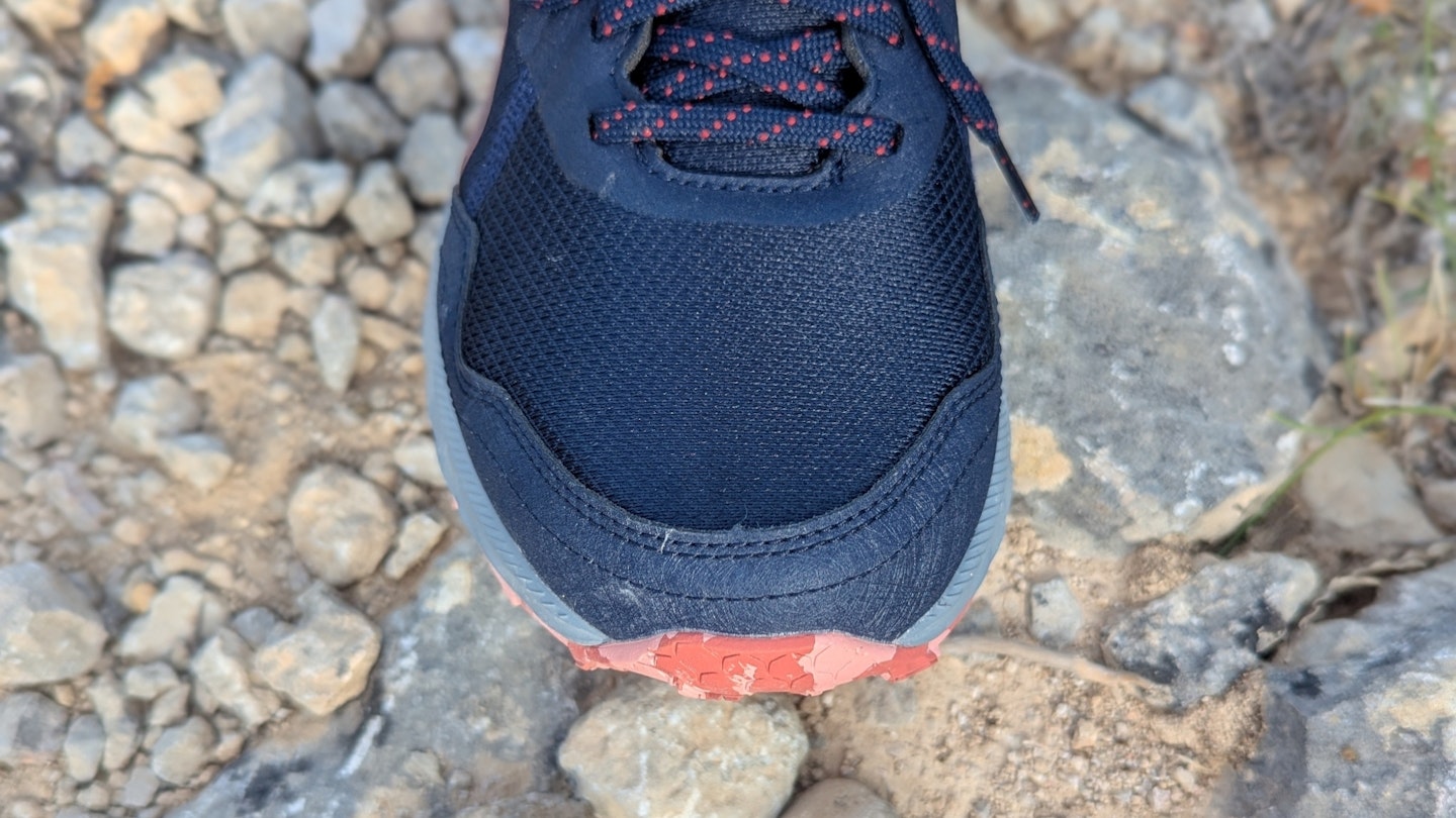 Asics Gel-Venture 10 road to trail running shoe