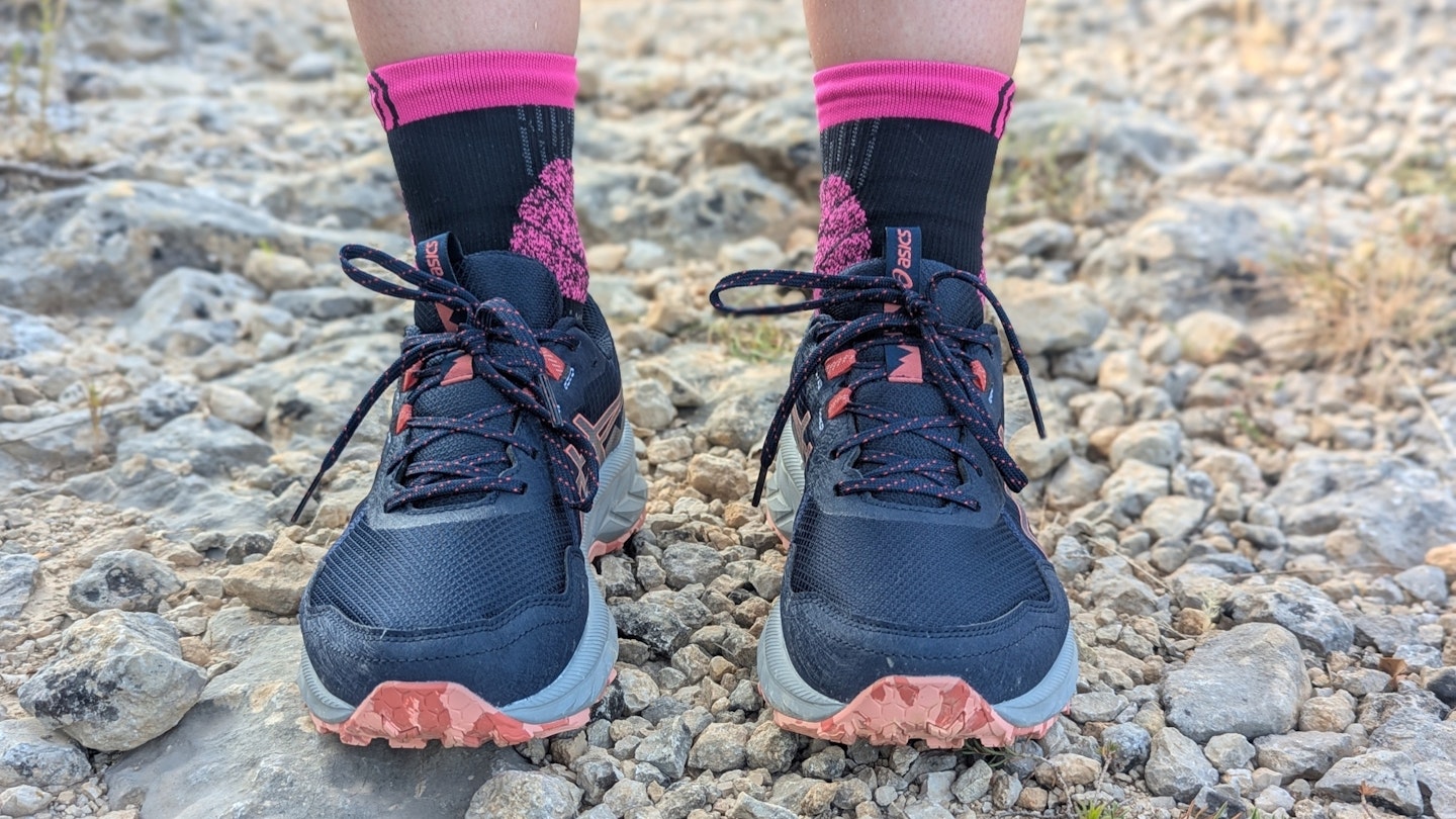 Asics Gel-Venture 10 road to trail running shoe