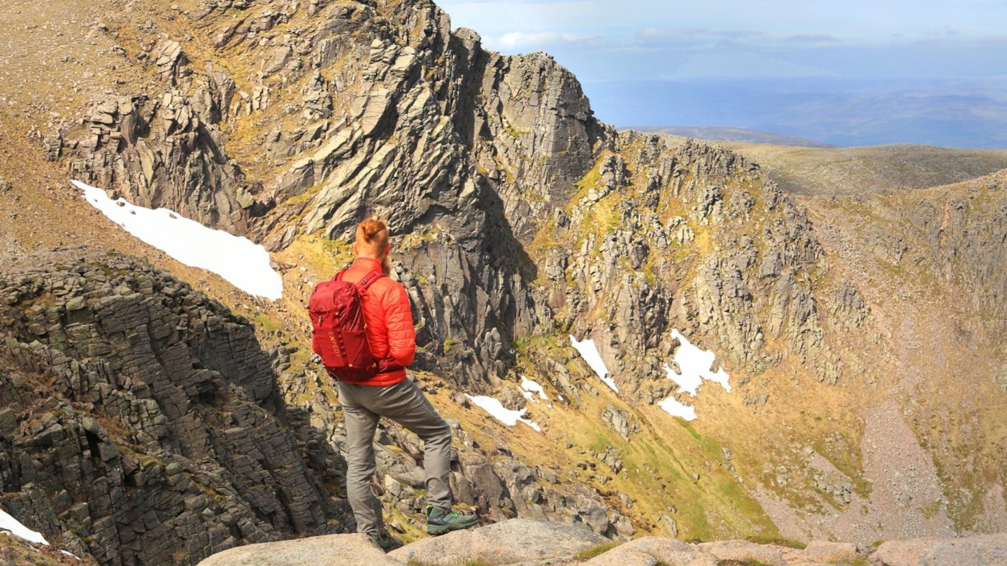Fiacaill ridge viewed from the NE