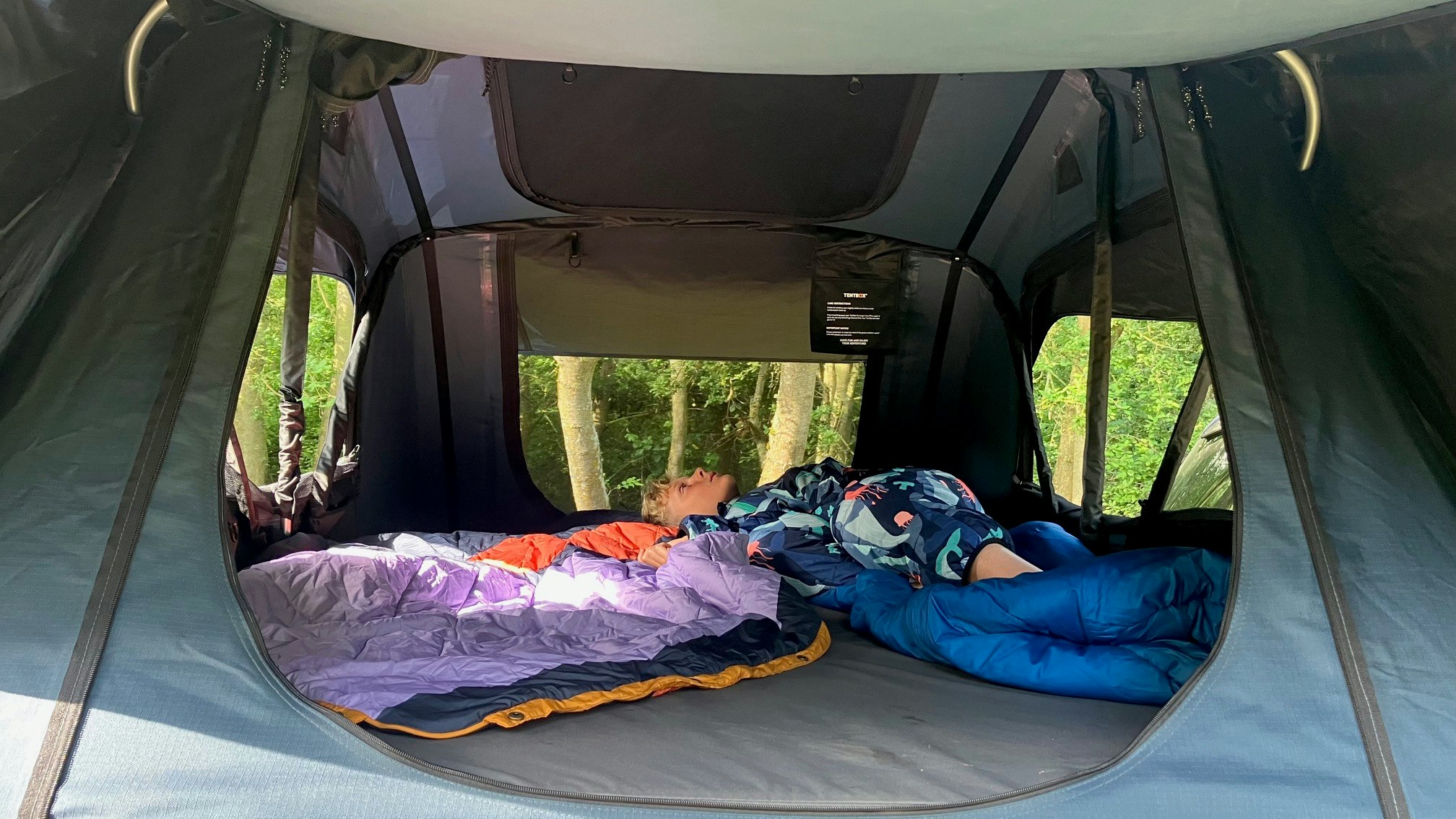 Tentbox Lite 2.0 lying down