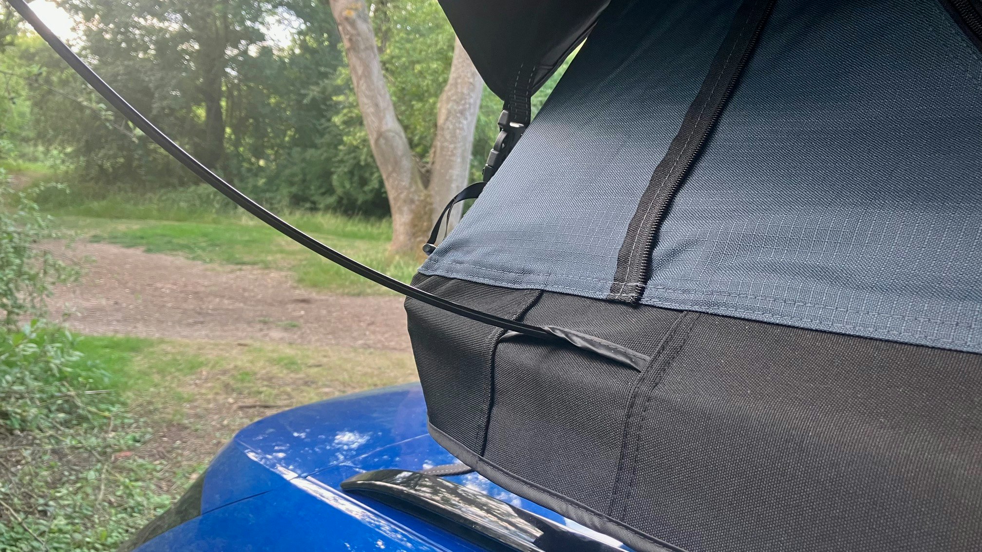 Tentbox Lite 2.0 pole attachment