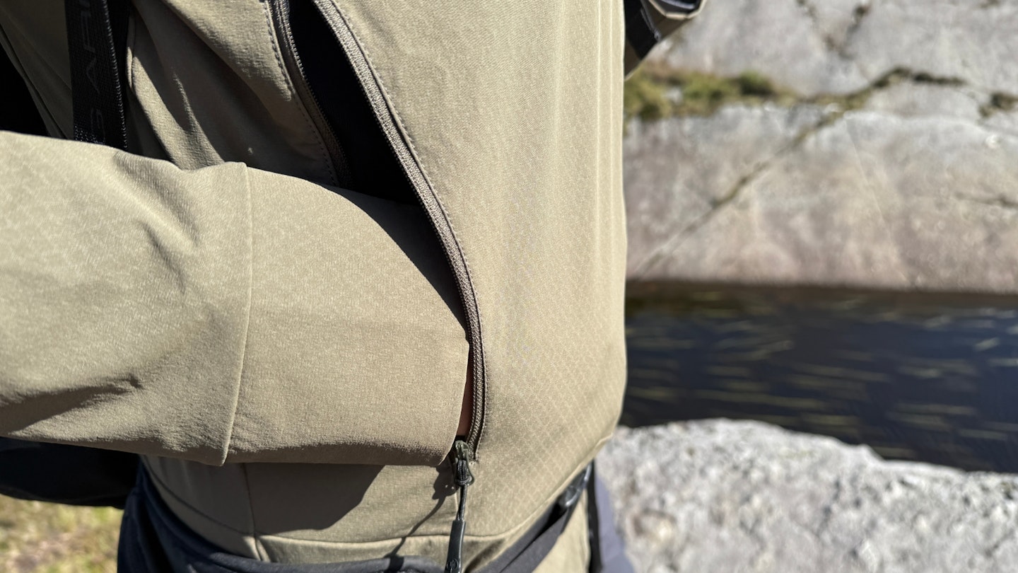 Thrudark Veles softshell jacket