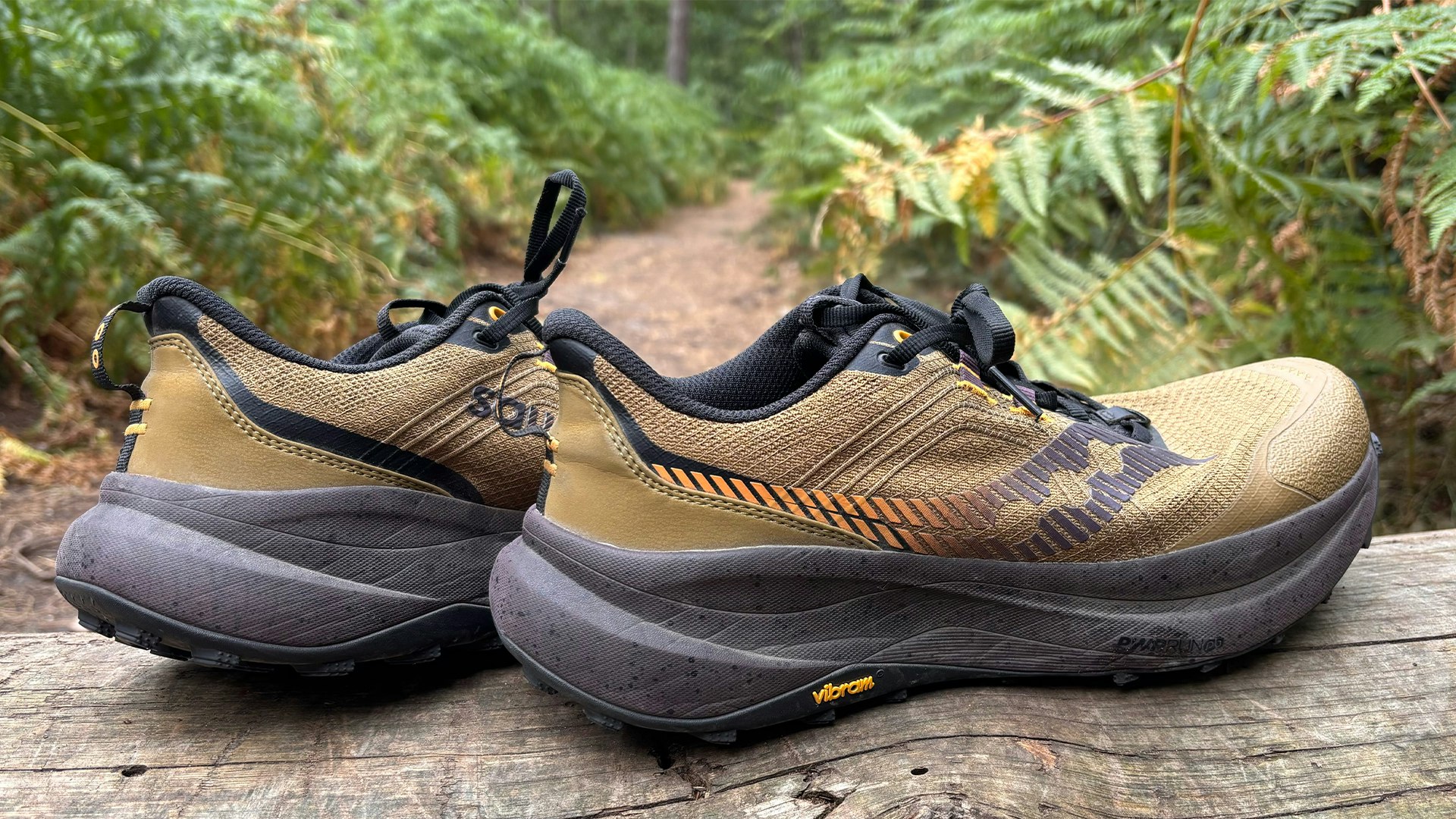 Saucony Xodus Ultra 4 trail running shoes