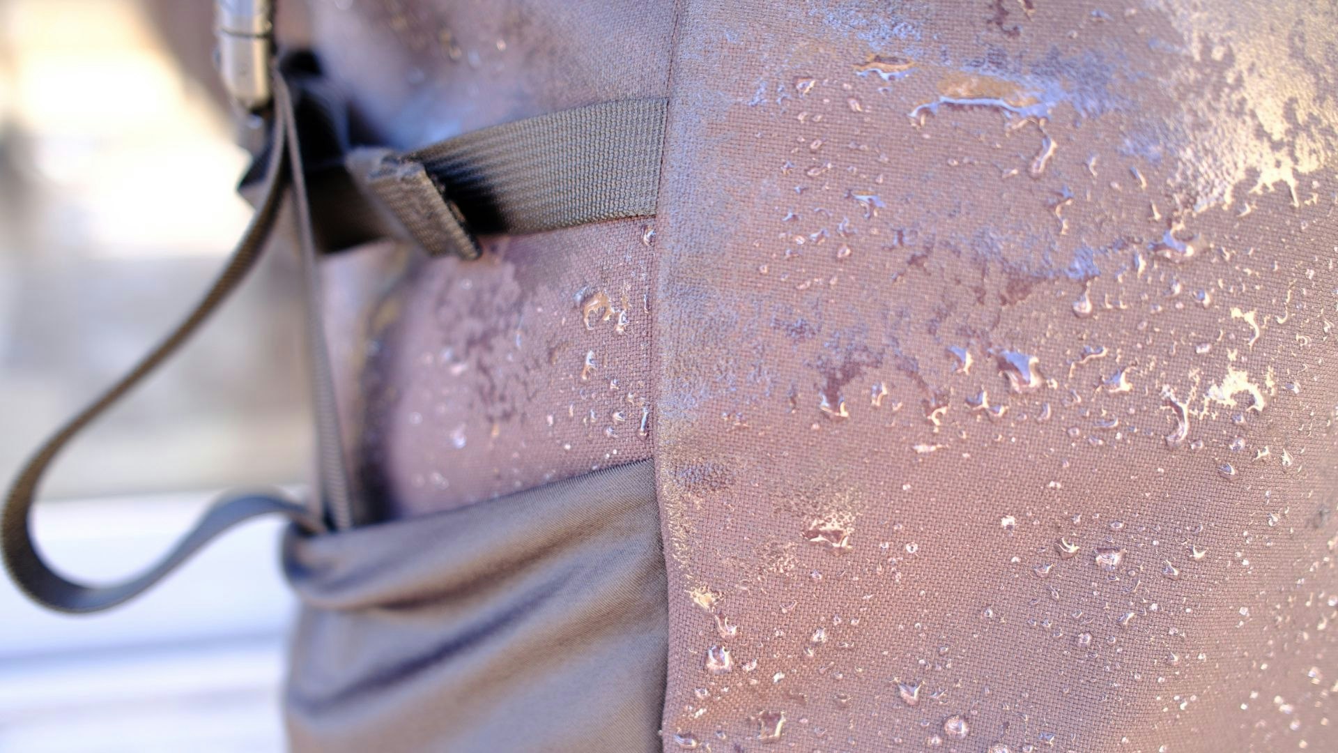 Fjallraven Ulvö Rolltop 30L backpack with water on it