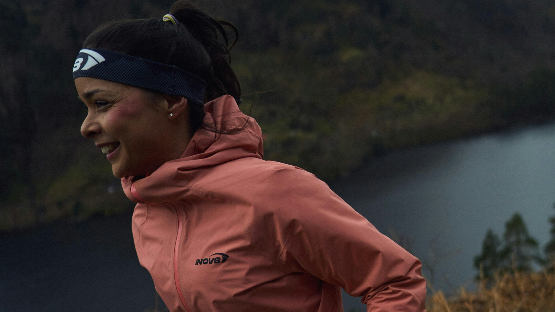 Sarah Perry running INOV8 : Ryan Edy