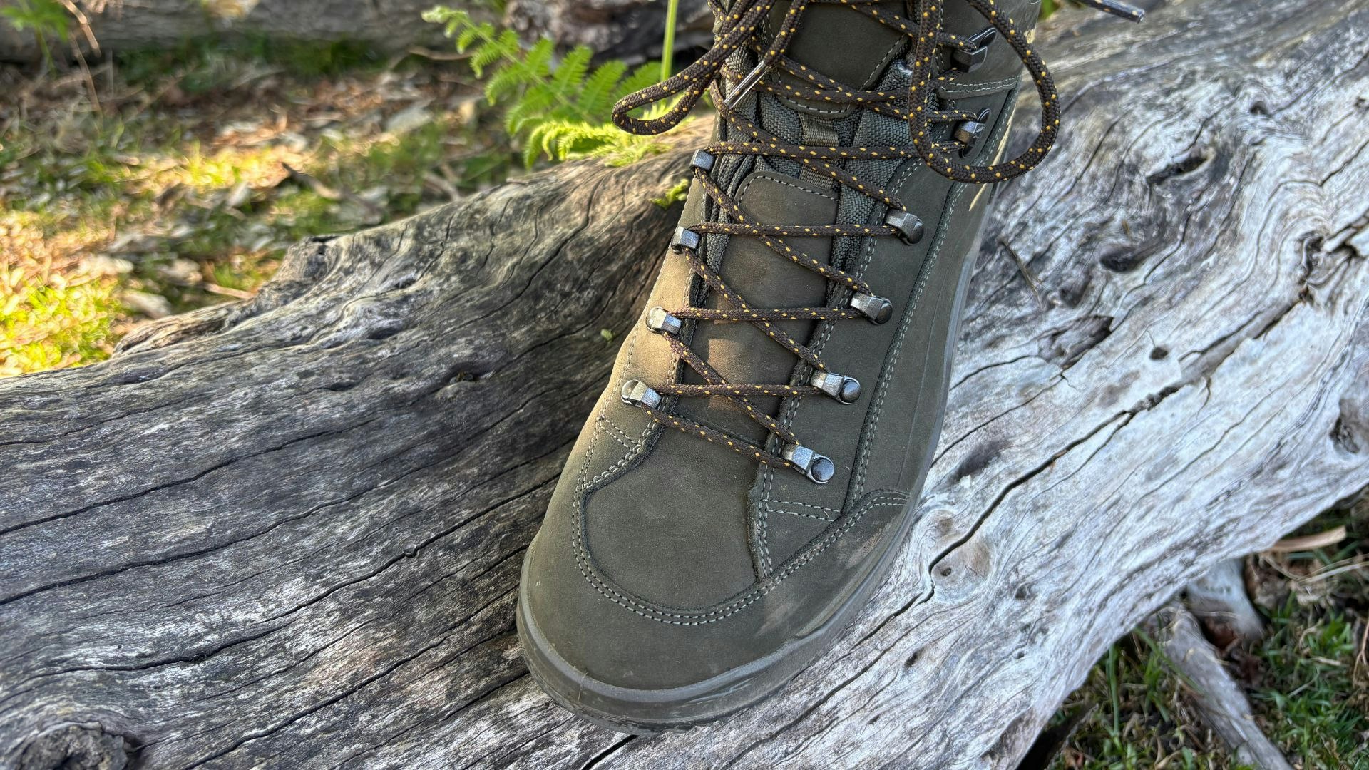 Close up of the toe box on the Lowa Renegade Evo GTX boots