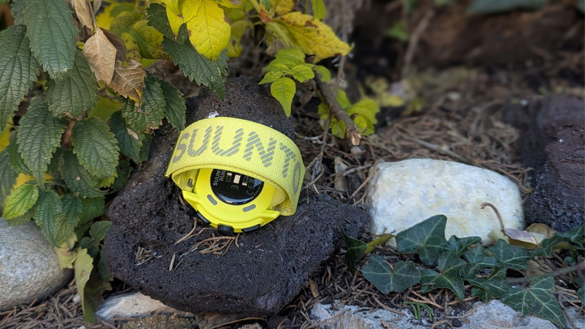 Close up of the fabric strap on the Suunto Run watch