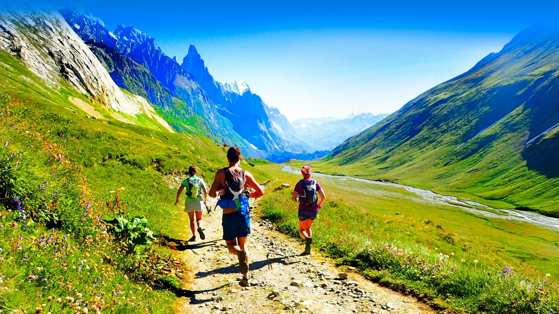 How to plan a multi-day mountain adventure that combines backpacking and trail running