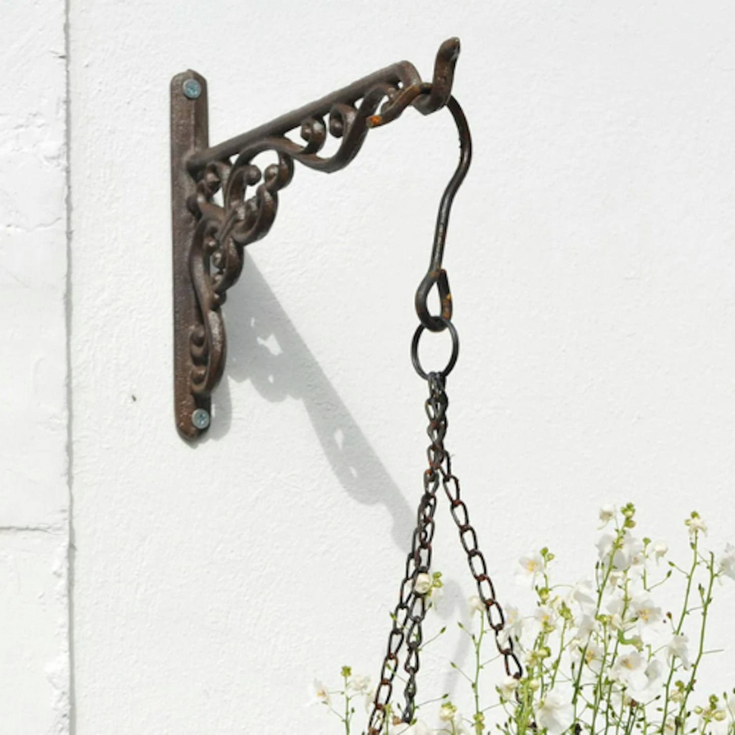 Cast iron hanging basket bracket