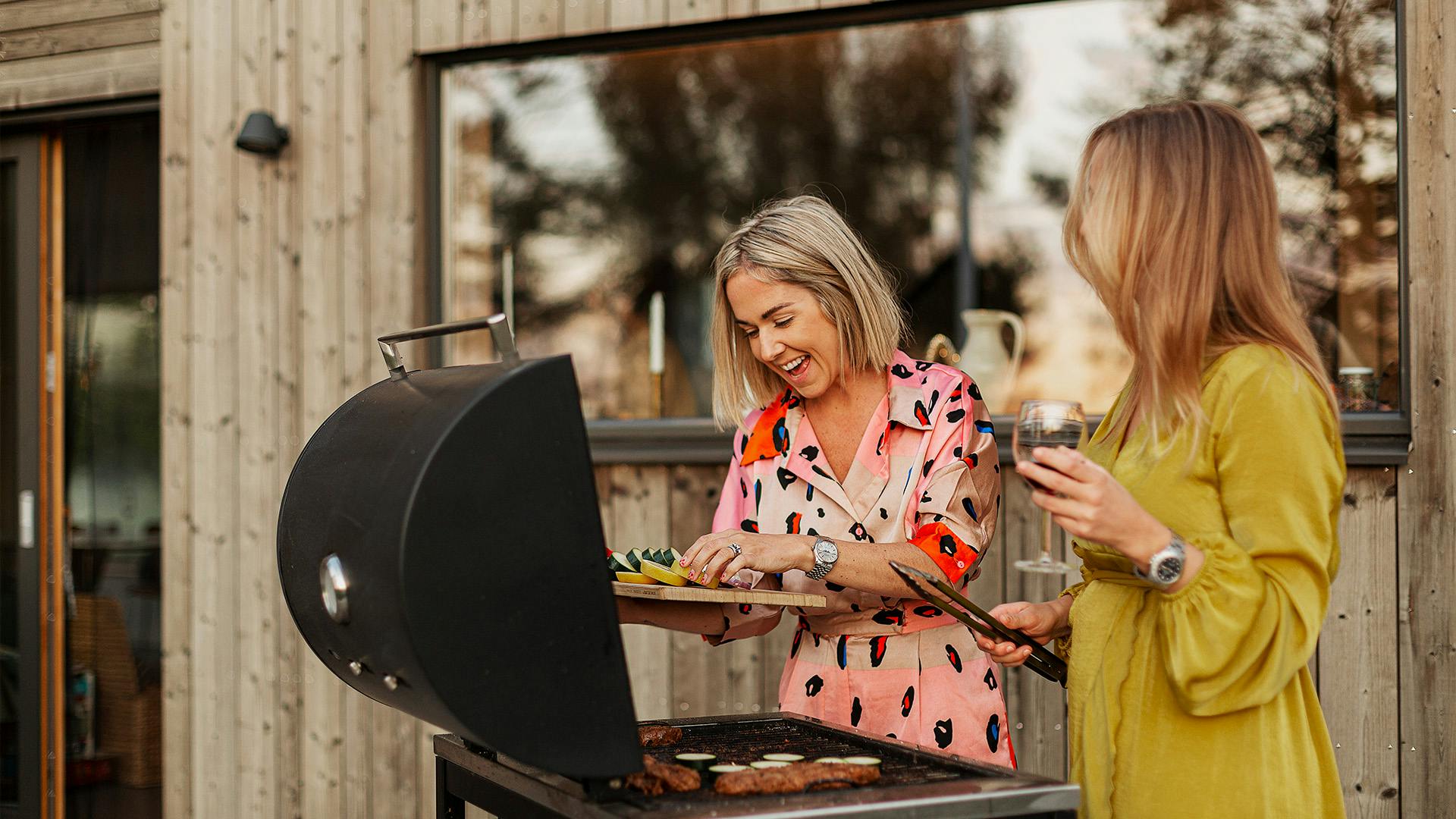 Gifts for hotsell a bbq smoker