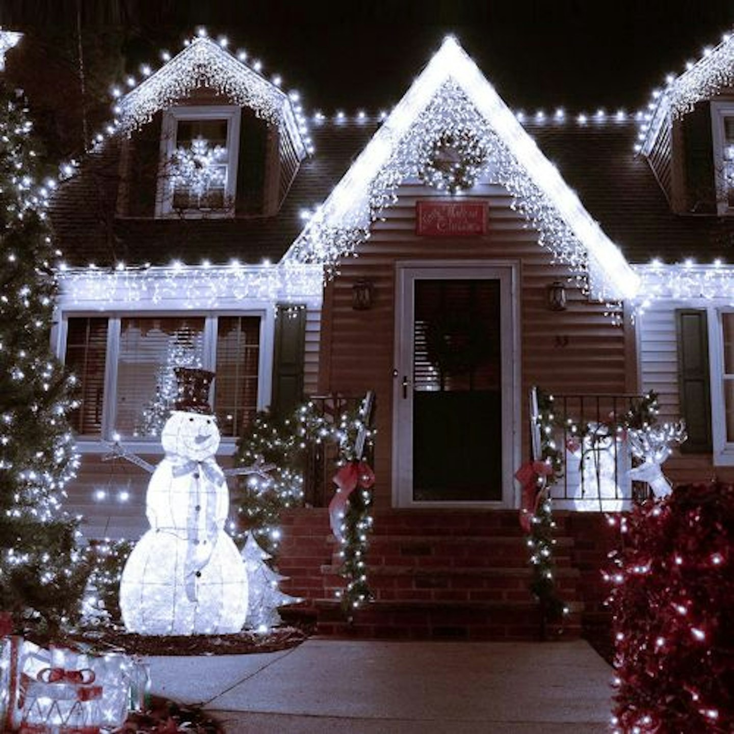 LED Icicle Outdoor Christmas Lights