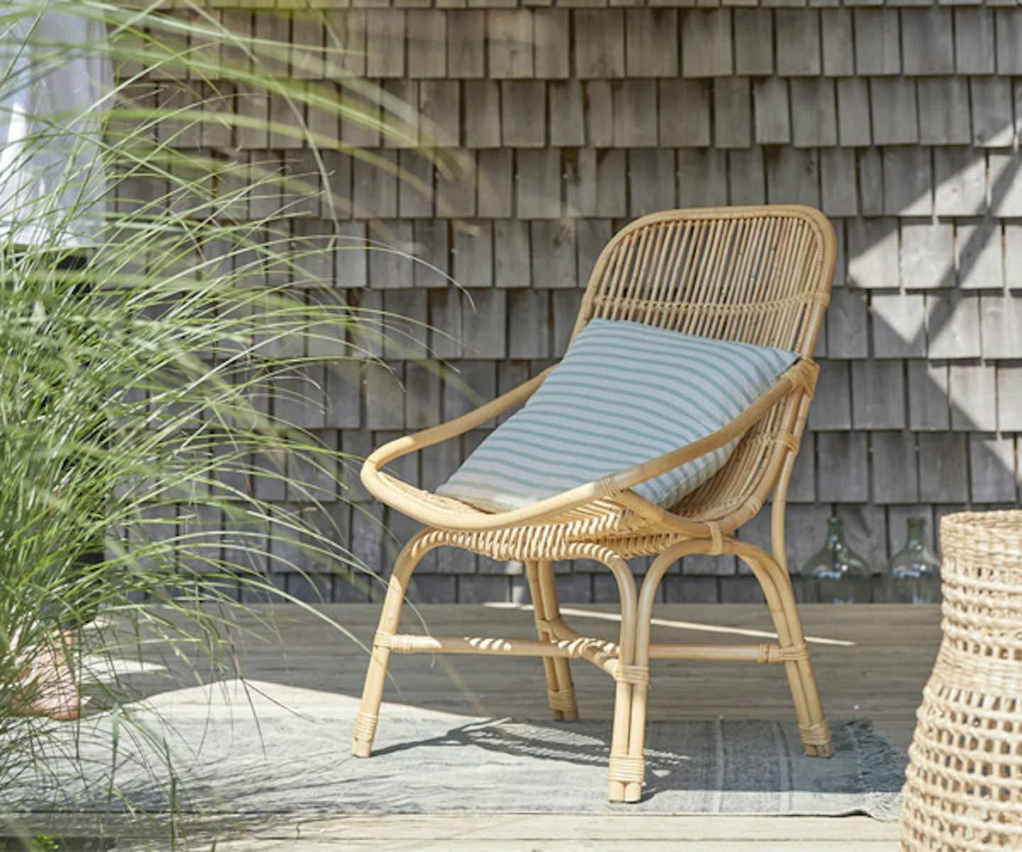 Pia - Rattan garden Armchair