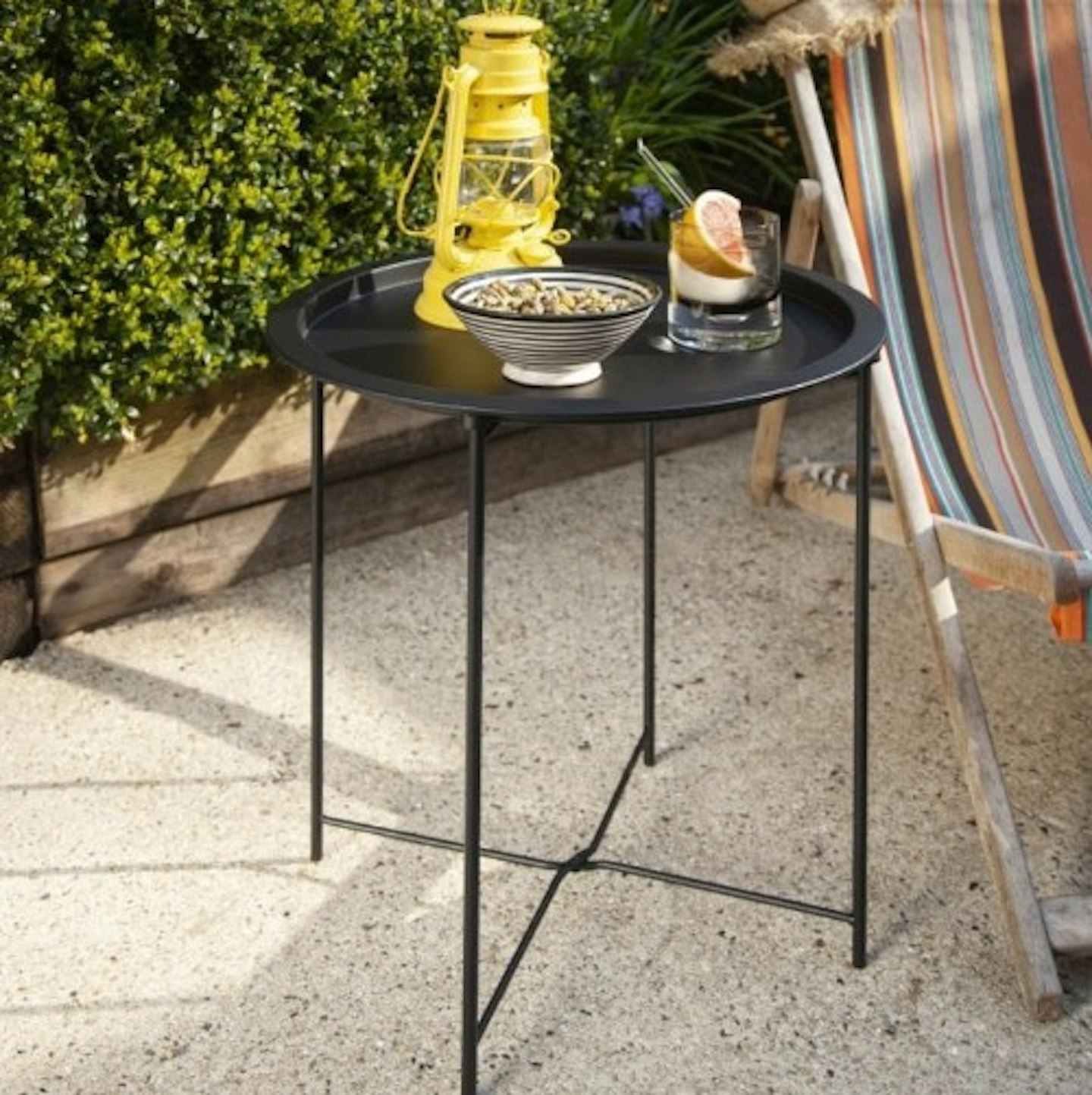 Outdoor Bistro Garden Tray Table in Solid Black