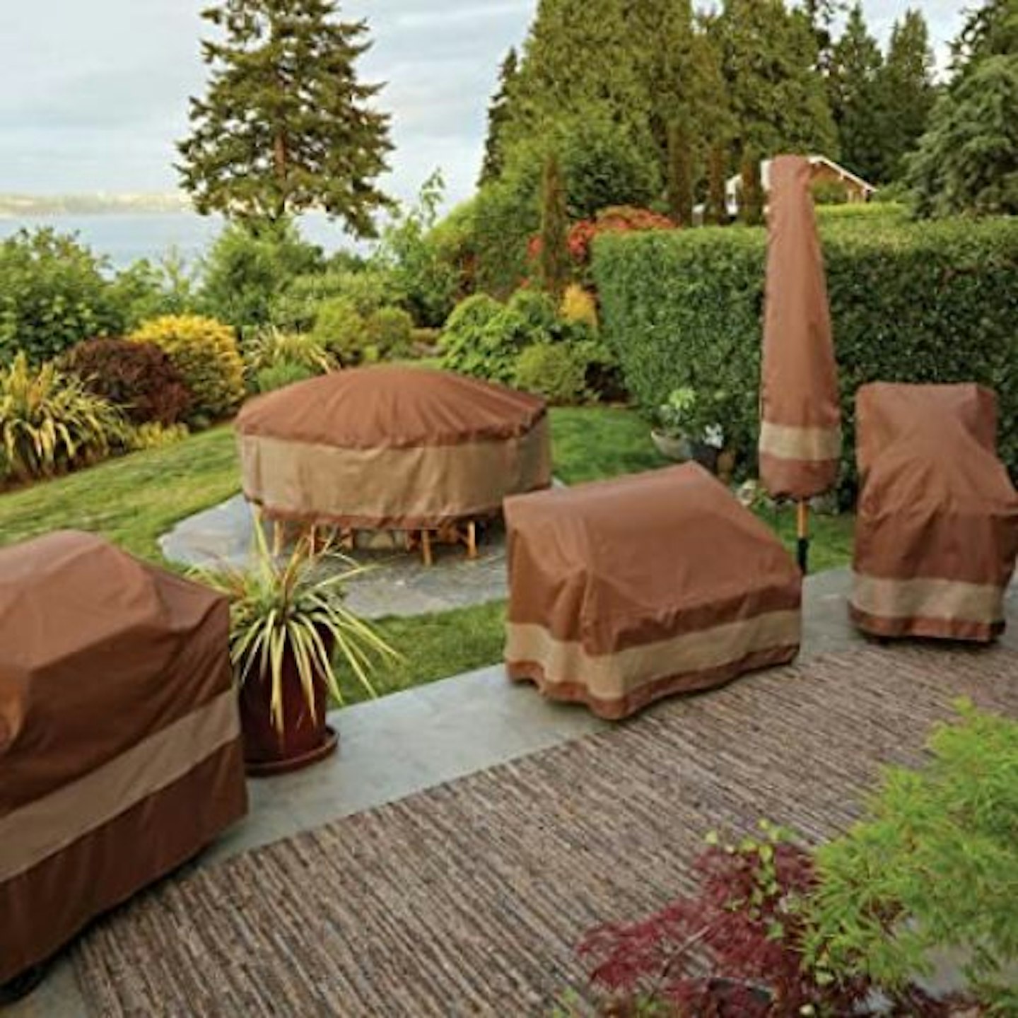 Duck Covers Ultimate Waterproof Patio Loveseat Cover