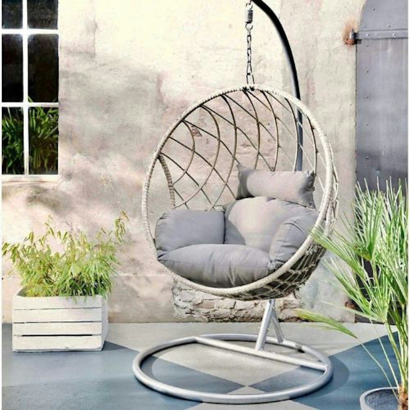 GardenCo Milan Hanging Egg Chair - Outdoor and Indoor Rattan Weave Swing Hammock - Hanging Stand (Grey)