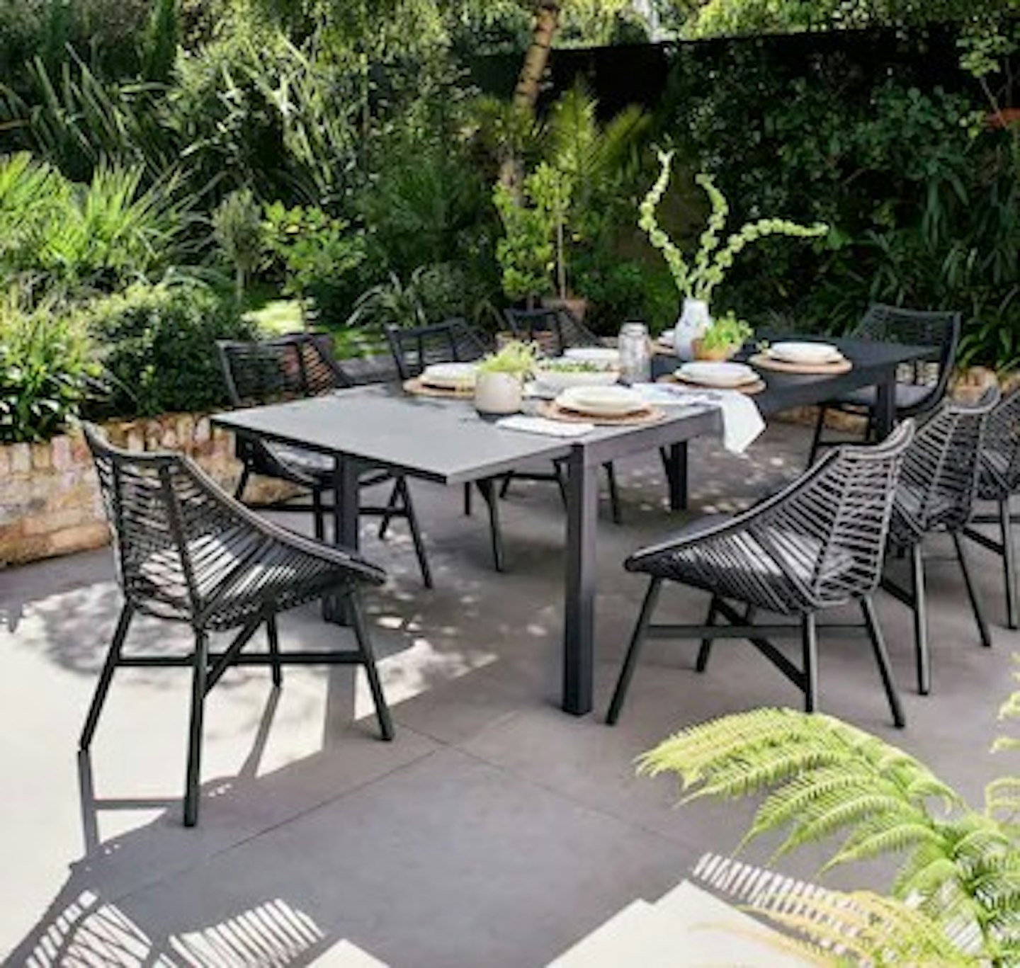 Helsinki Garden 8 Seat Extending Dining Set