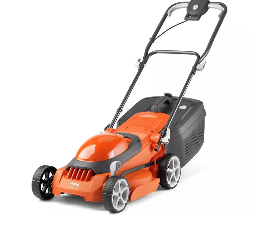 Best lawn mower for stripes for a professional finish 2024