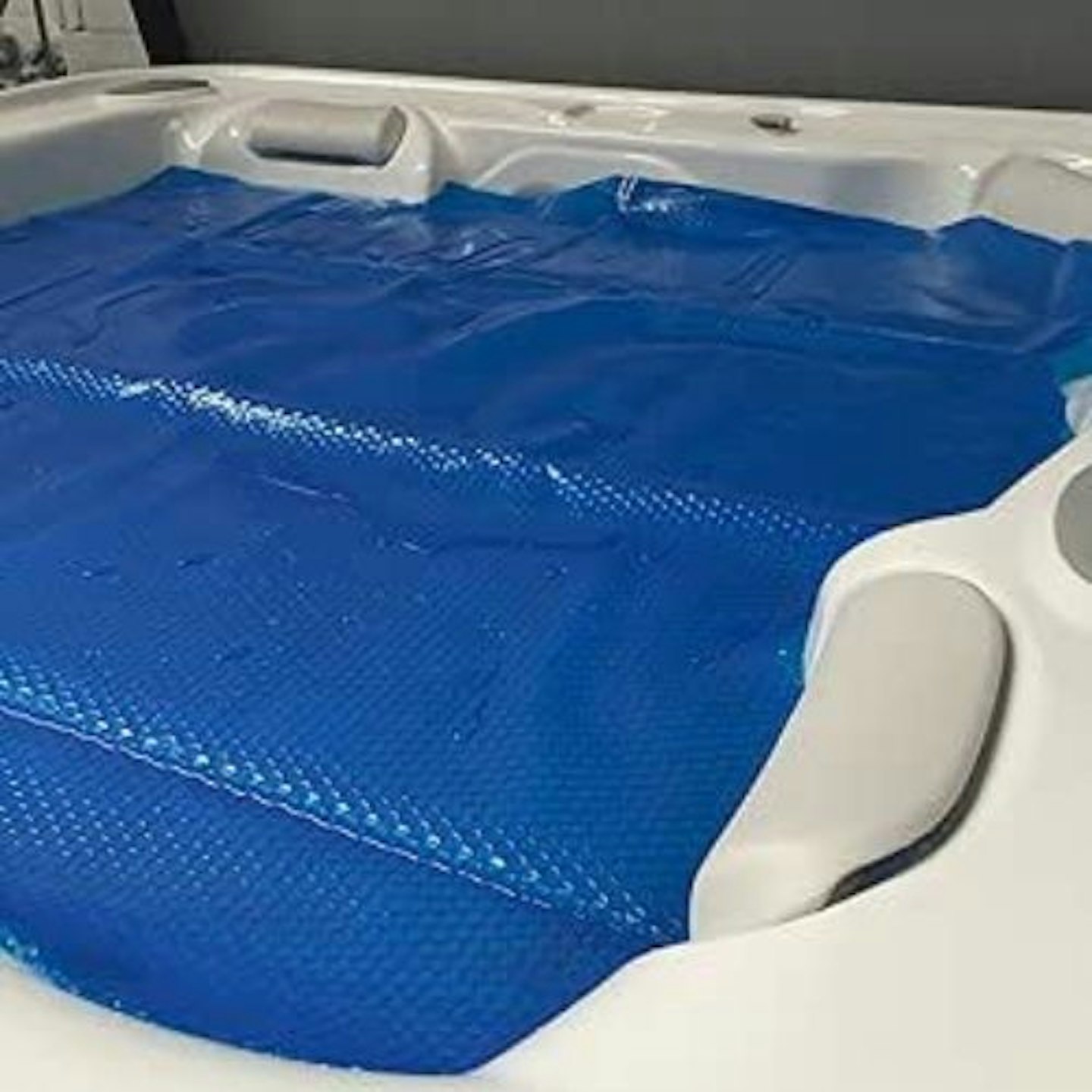 Happy Hot Tubs Quality 7ft x 7ft Thermal Floating Spa Blanket