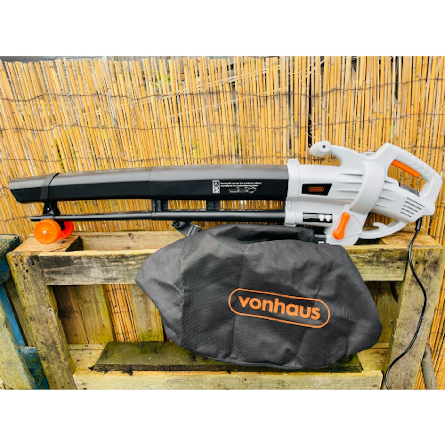 VonHaus leaf blower and vacuum