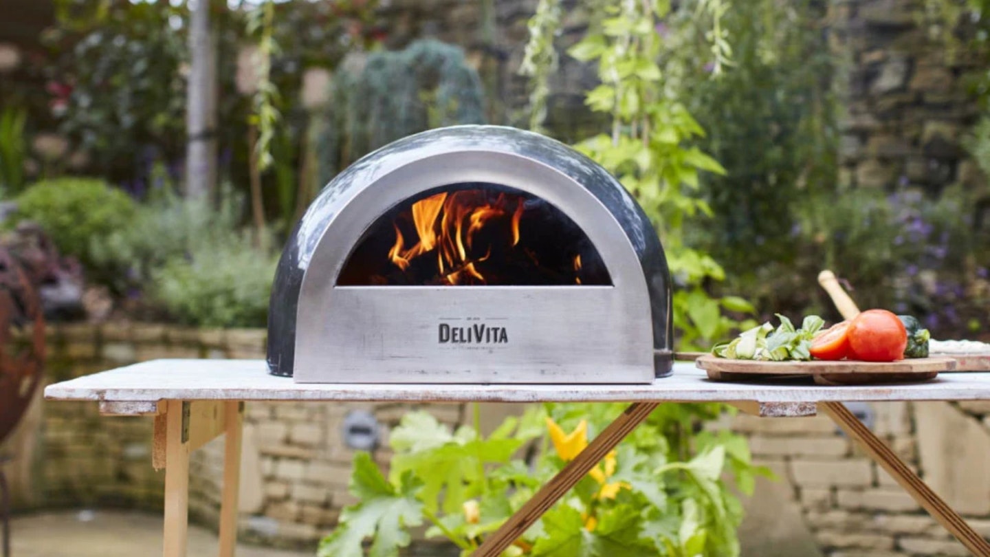 DeliVita pizza oven