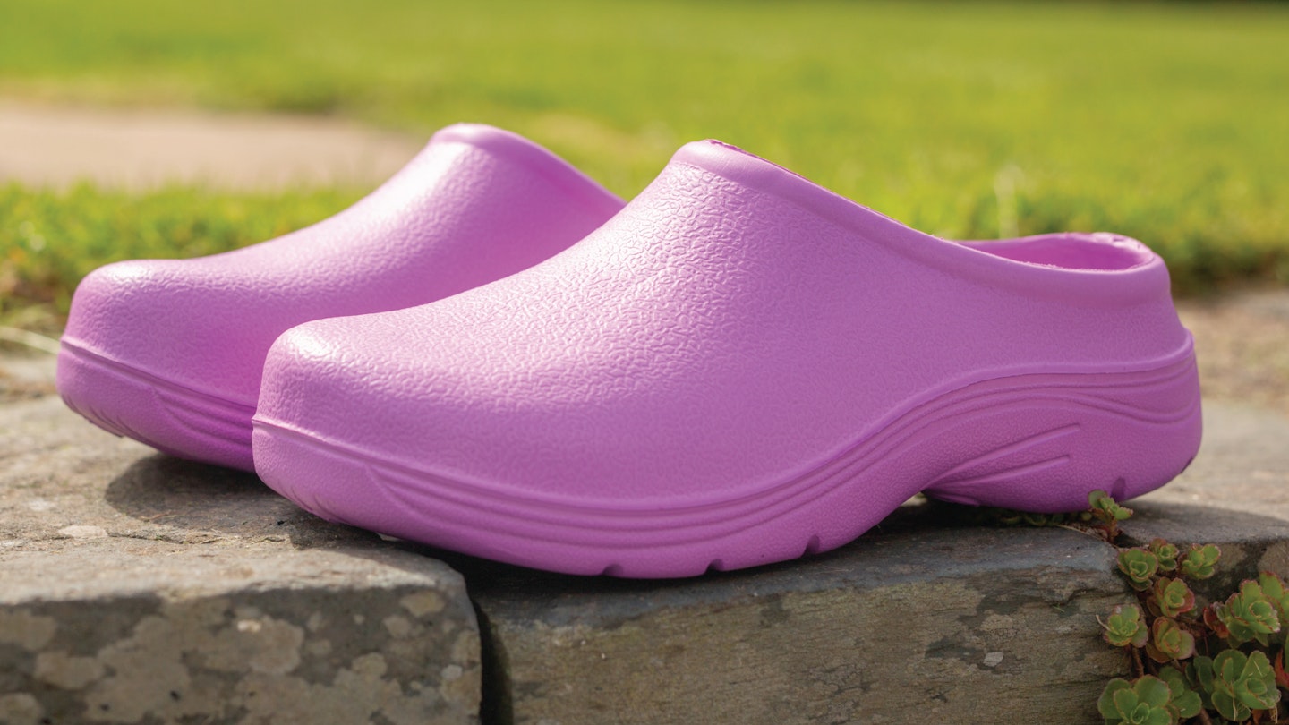 Best garden shoes for women