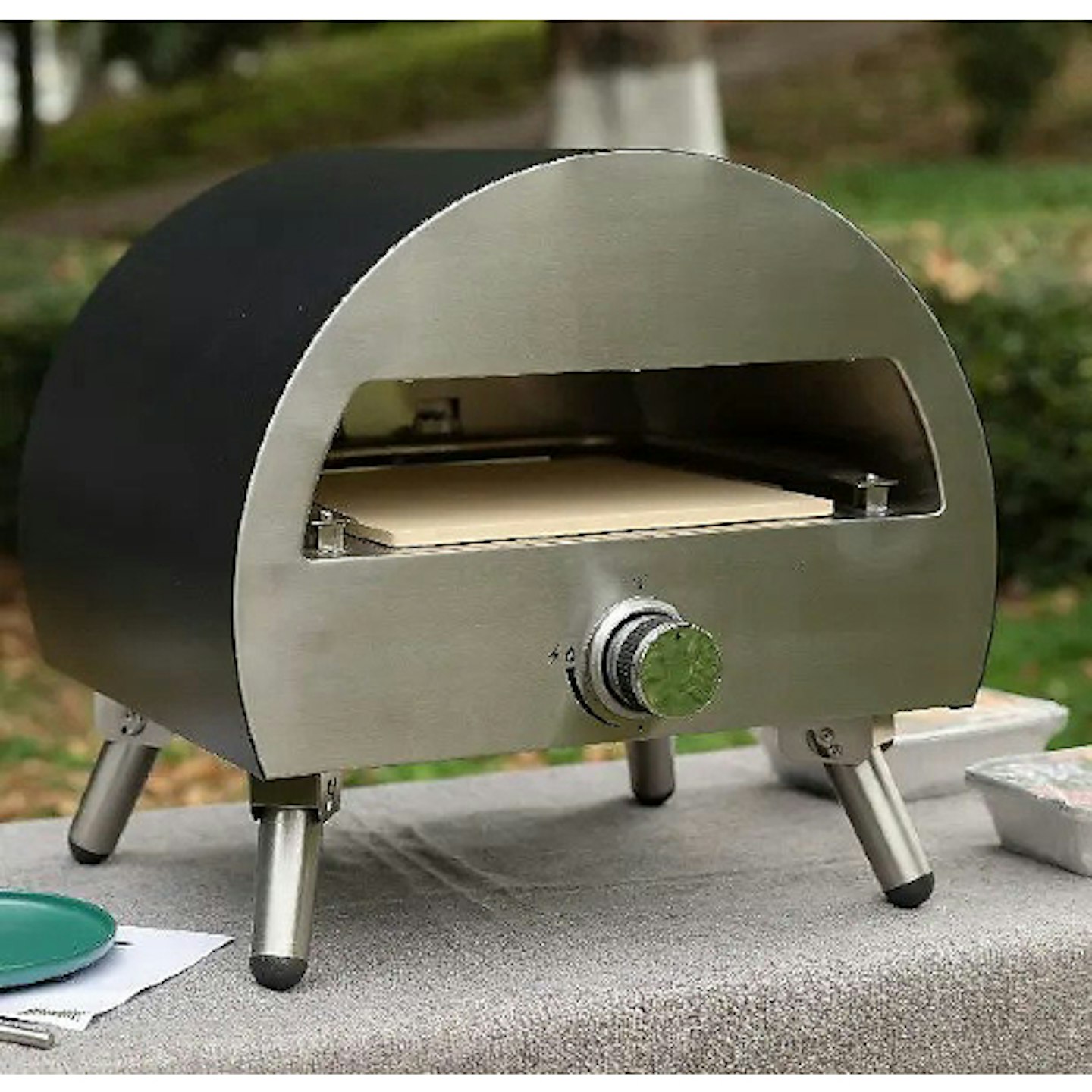 Camping pizza oven