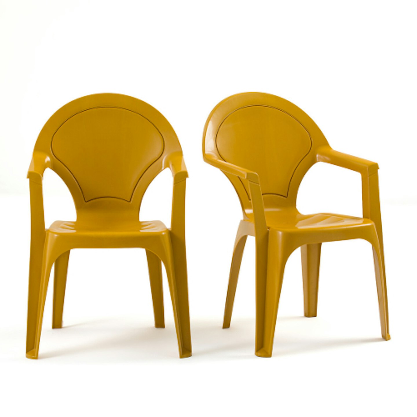 Adali plastic garden chairs 