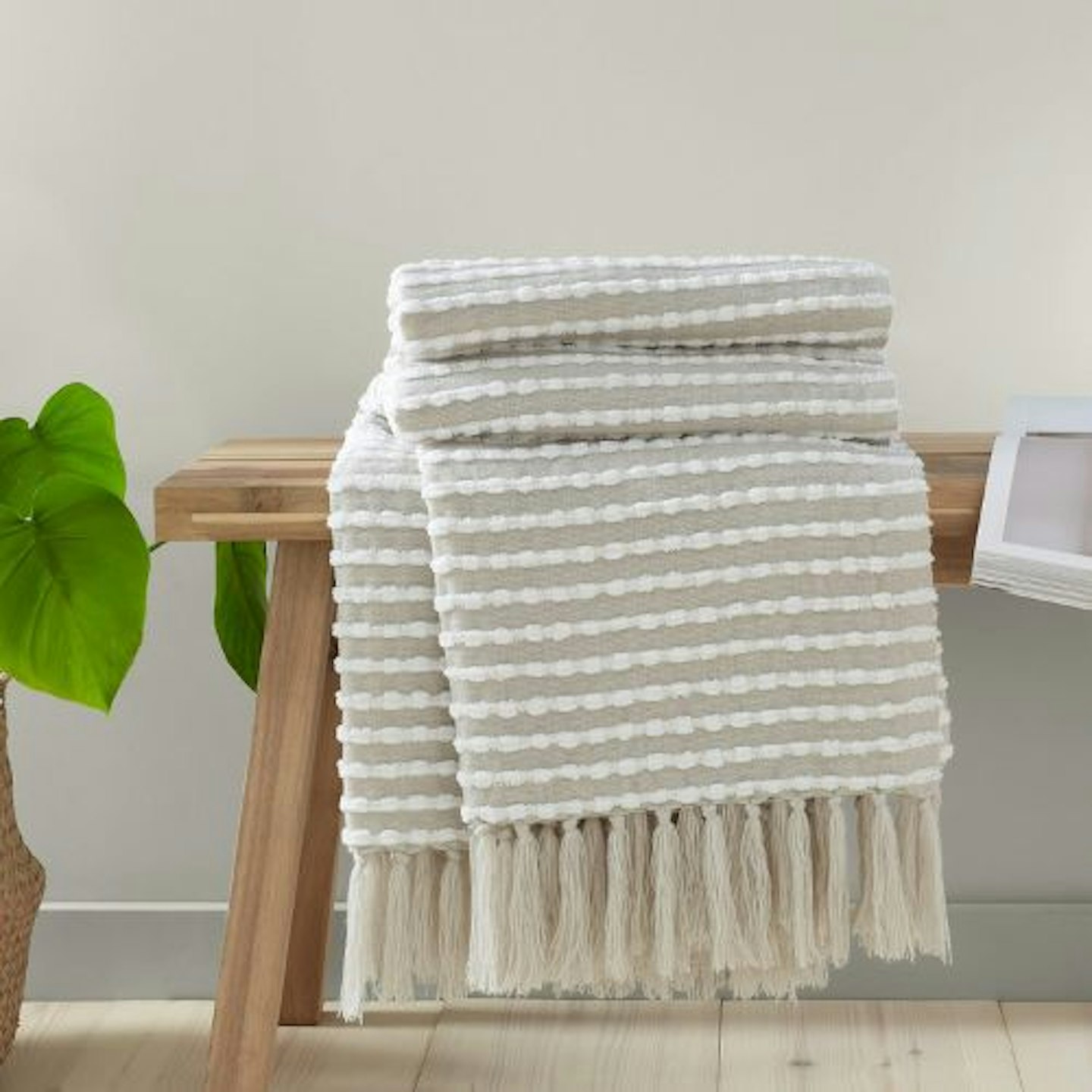 Catherine Lansfield Stab Stitch 125x150 cm Blanket Throw, Natural