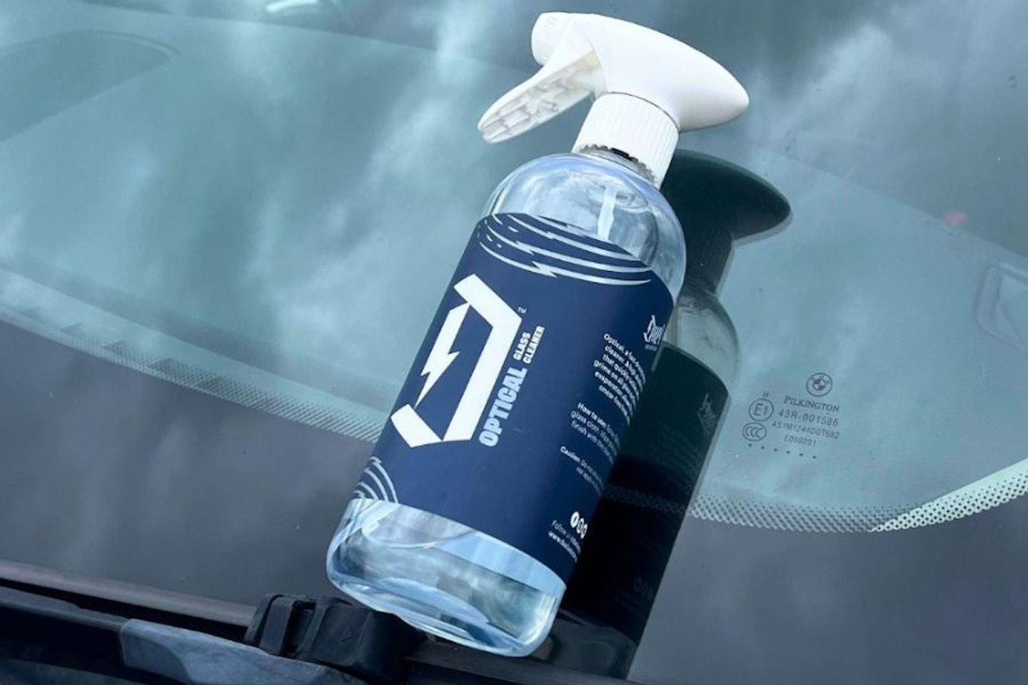 Duel Autocare glass cleaner on test