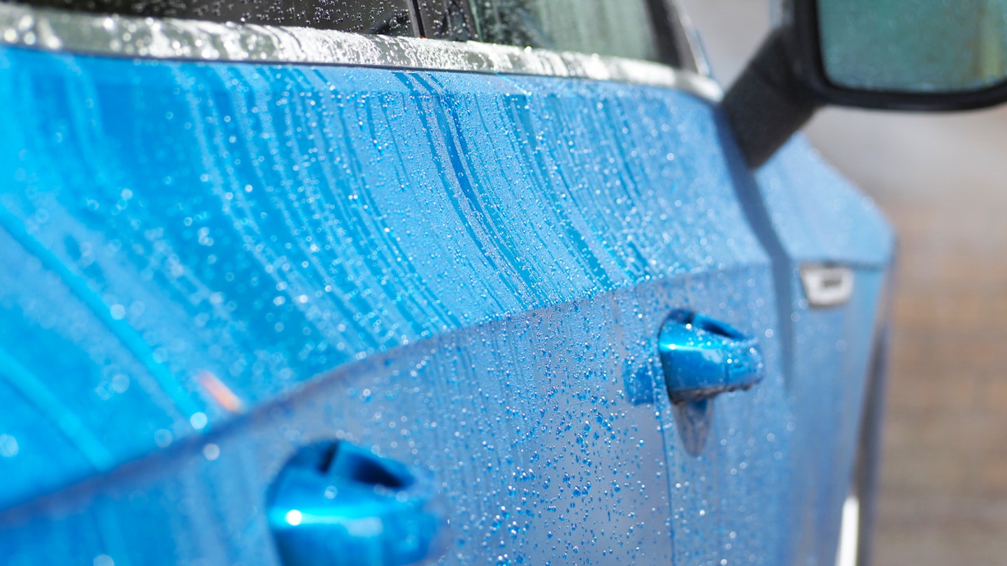 The VW bodywork beading water after being treated with Autoglym Polar Seal