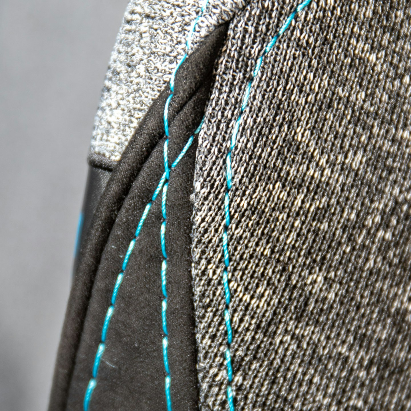 Secret Lab Titan Evo stitching