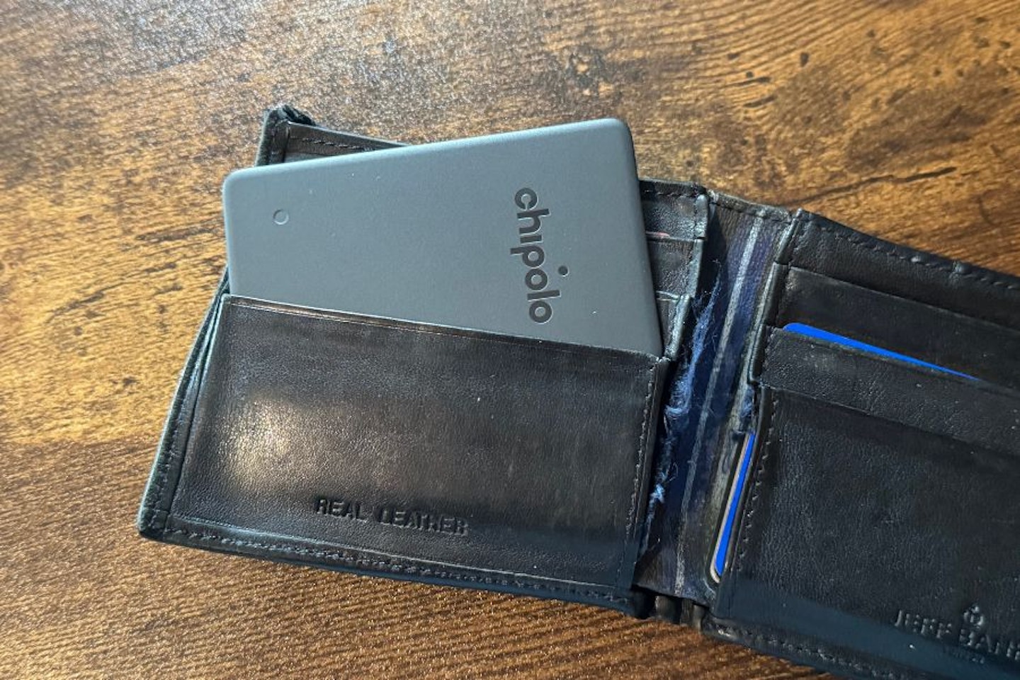 Chipolo Wallet Finder