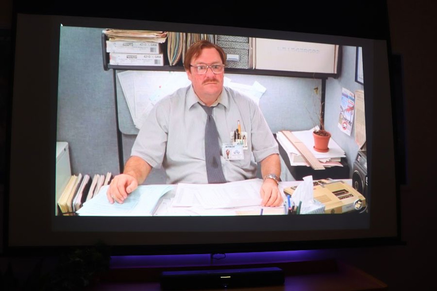 Epson CO-W01 Data Projector whowing a movie