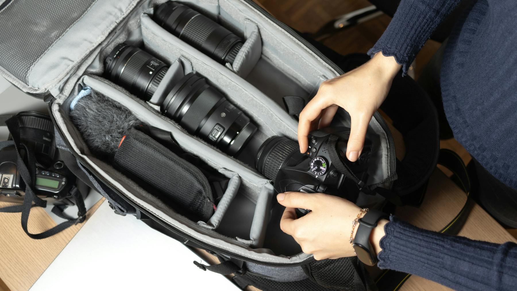 17 Best Camera Bags Worth Buying in 2020 | Beebom
