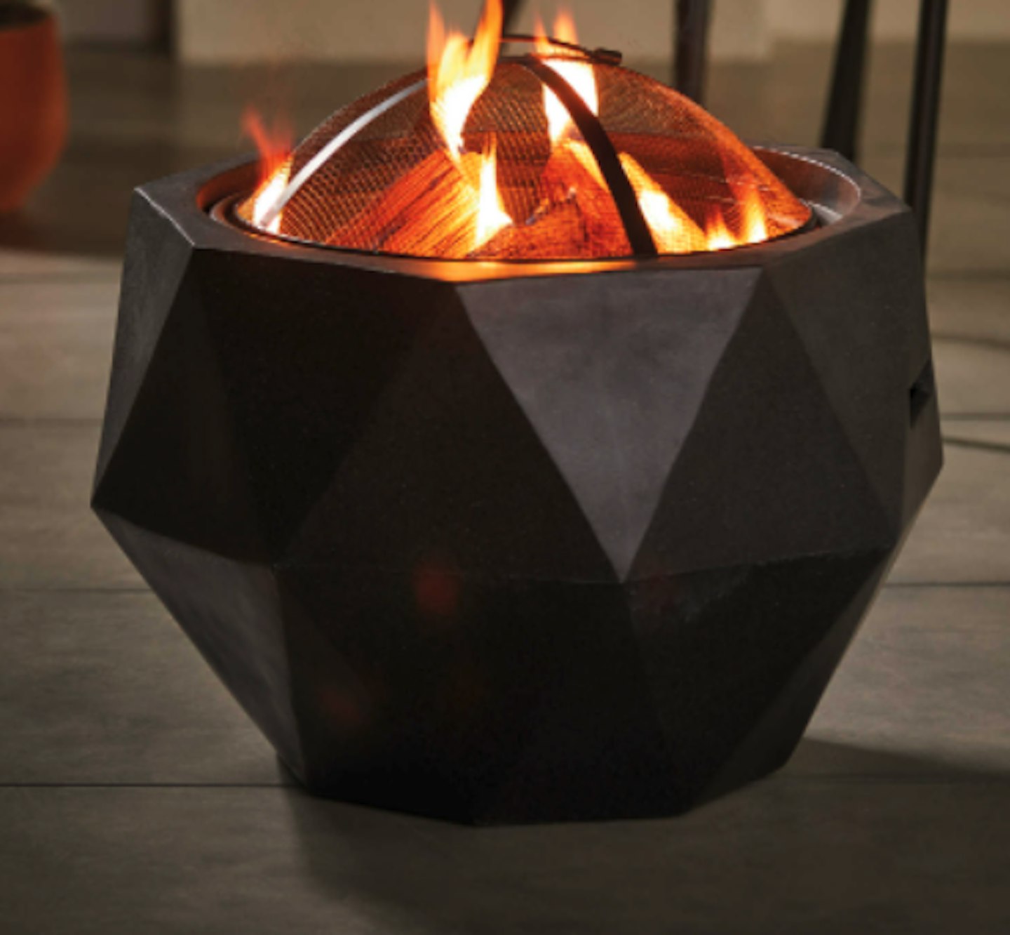 Gardenline Geometric Fire Pit