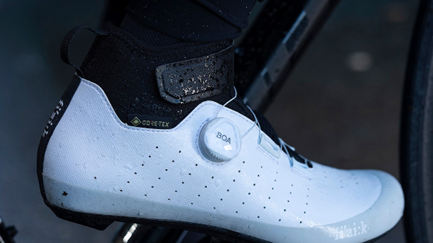 Fizik overshoes discount