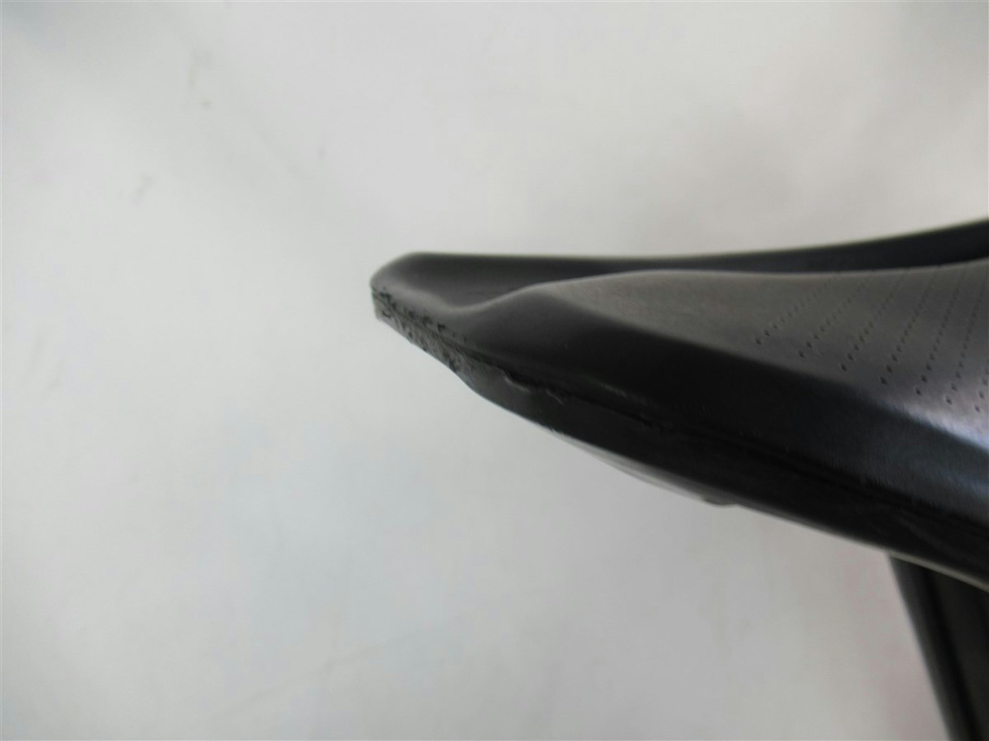 Specialized Turbo Levo SL Expert Carbon  saddle damage