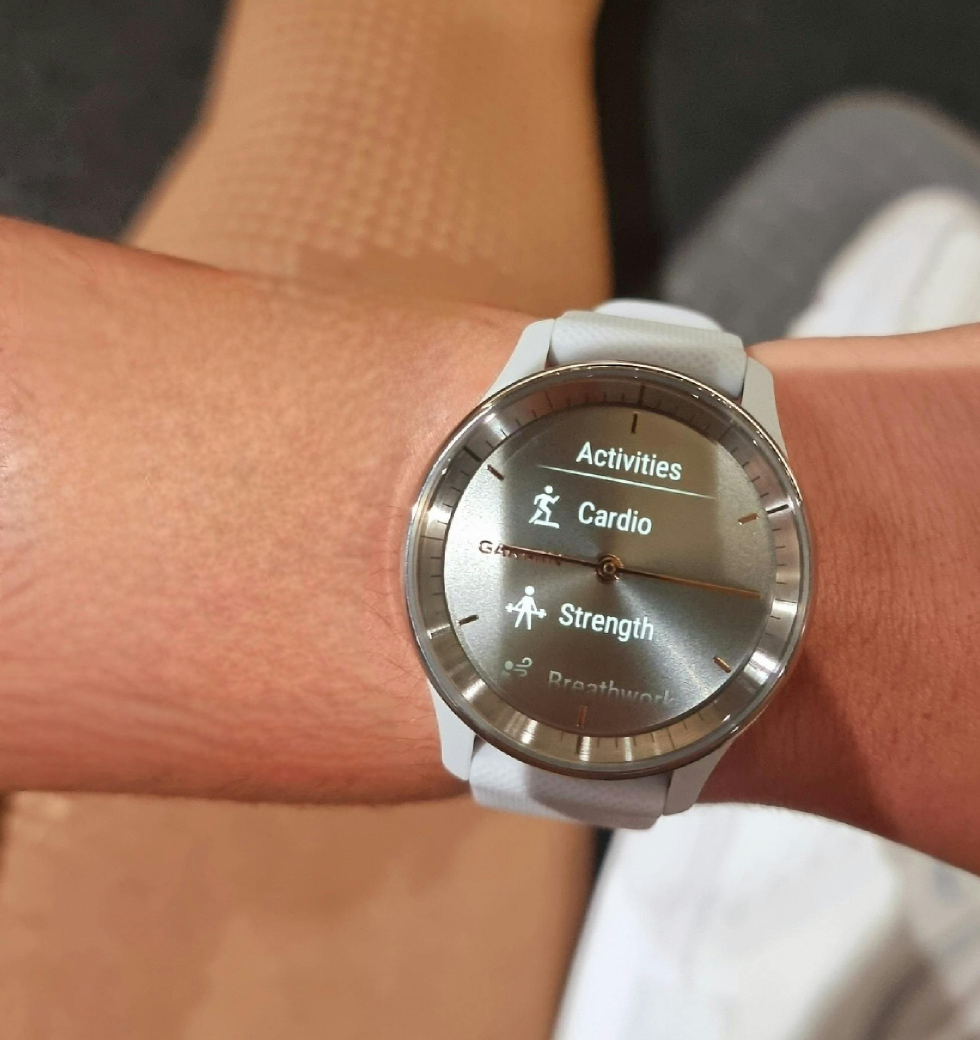 Garmin Vivomove Trend hybrid smartwatch review | Tech | What's The