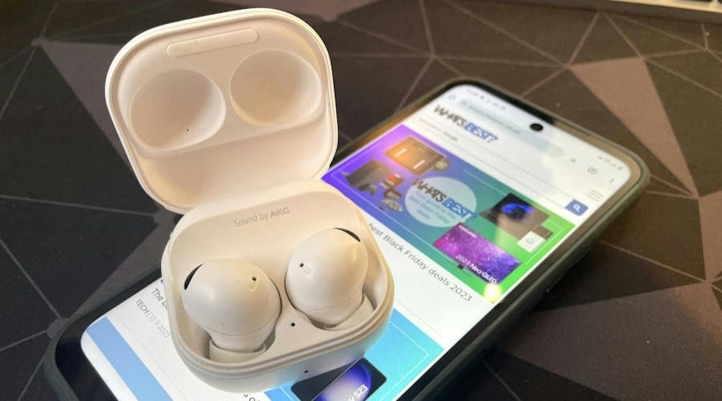 Samsung Galaxy Buds2 Pro Earbuds on phone. Best earbuds