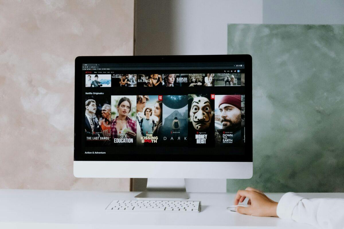 Person using a VPN to stream