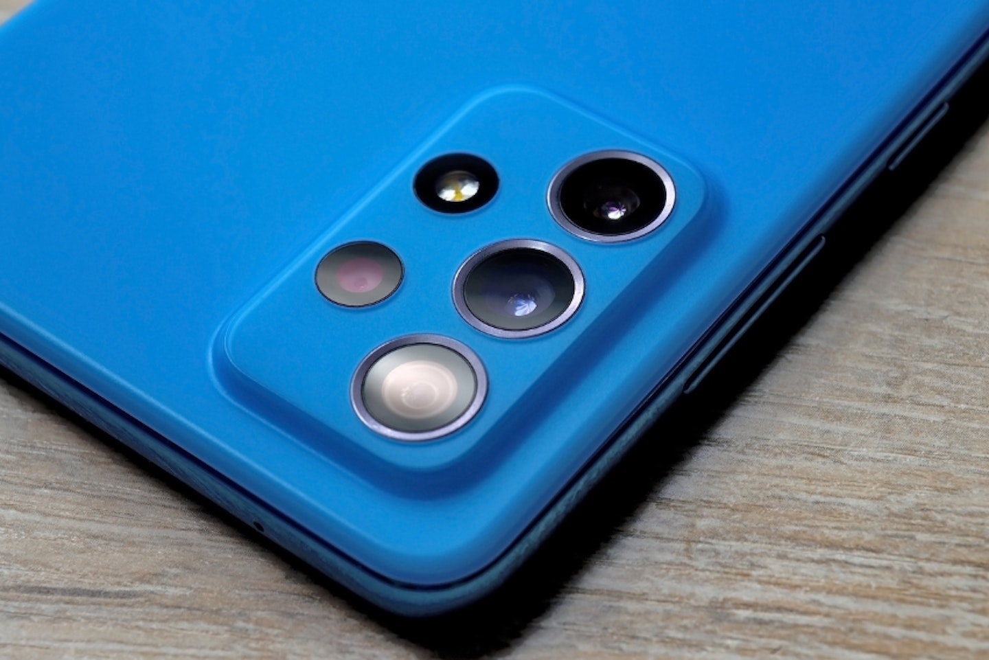 best camera phones for photography lens close-up