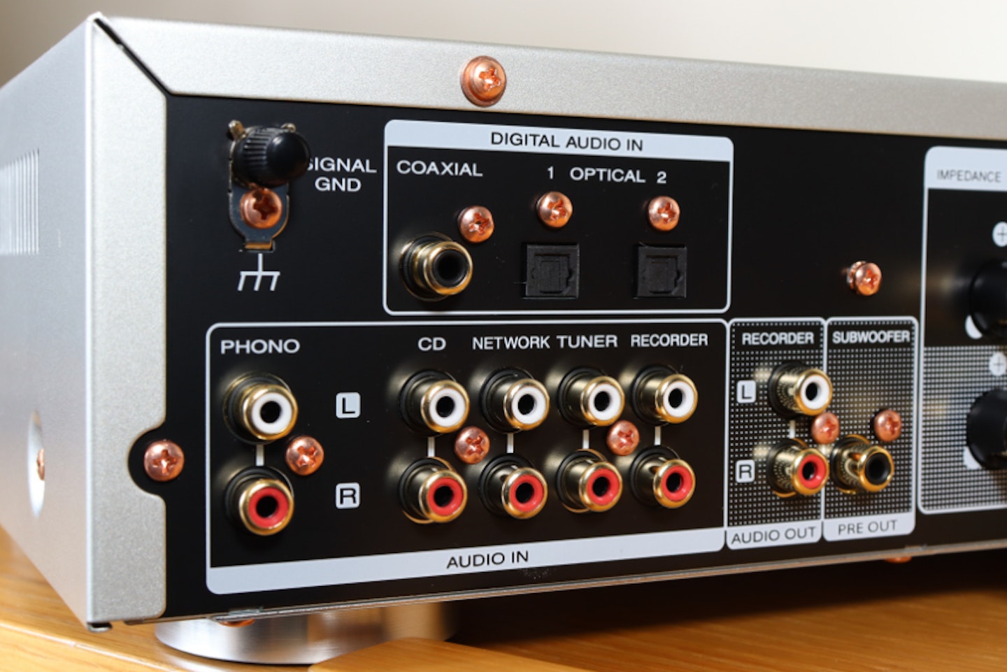 Marantz PM6007 amplifier