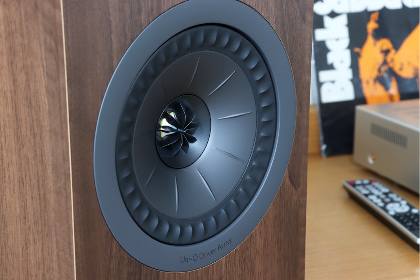 Uni-Q driver array on the KEF Q350